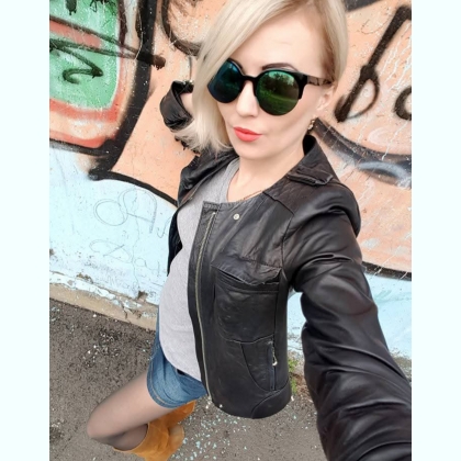,
