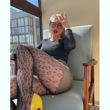 �    ��  ��������,  � �� ����������